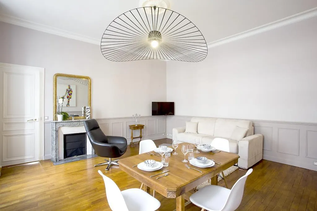 Apartment Habitat Parisien - 1br-1ba - Galeries Lafayette